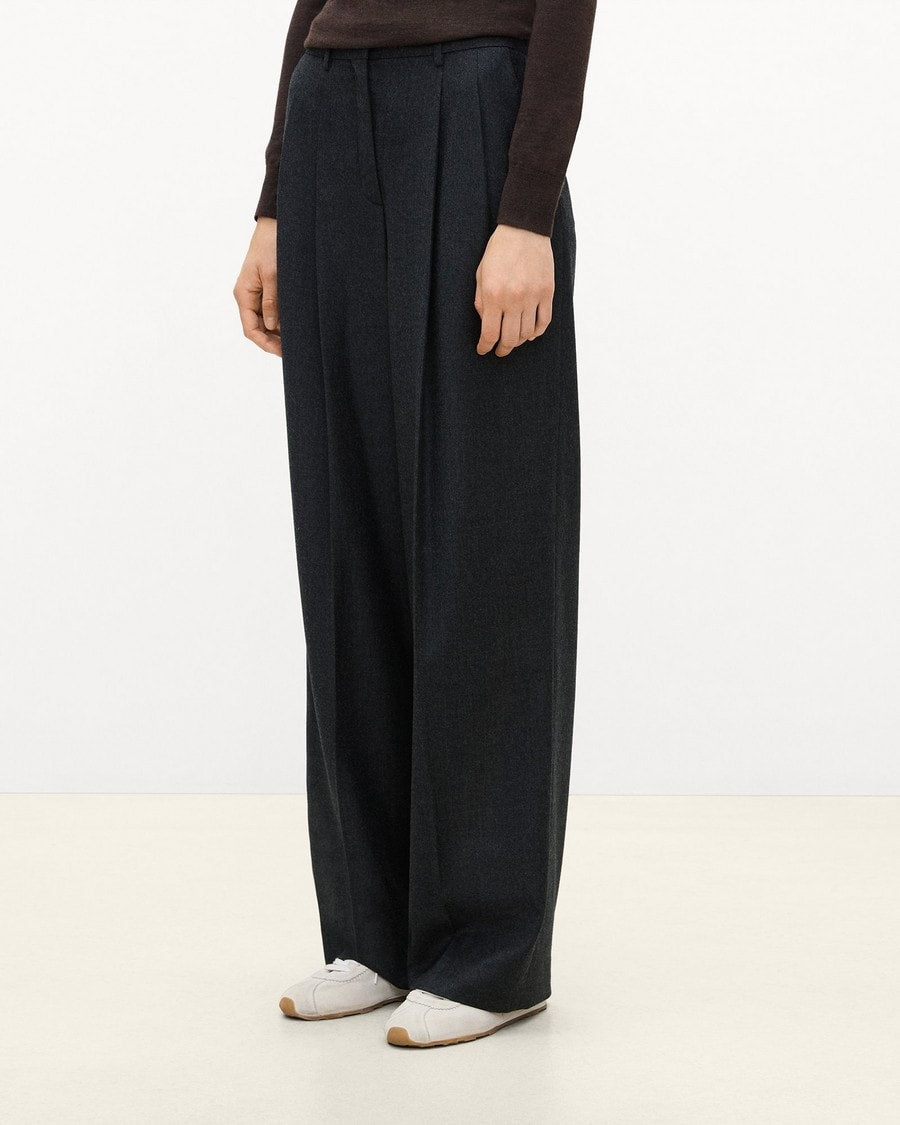 Double Pleat Pant, 29’’ in Sleek Flannel