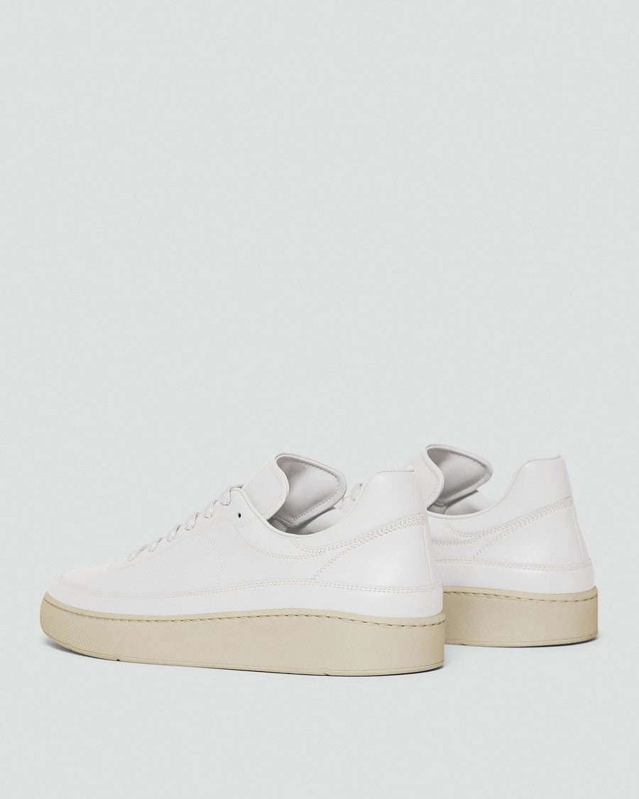 Sneaker in Leather