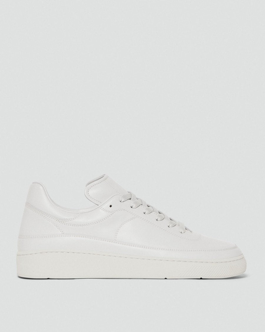 Sneaker in Leather