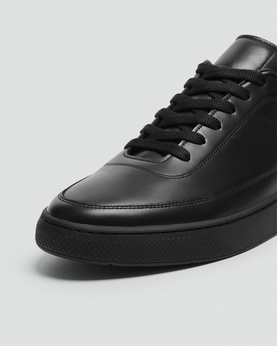 Sneaker in Leather