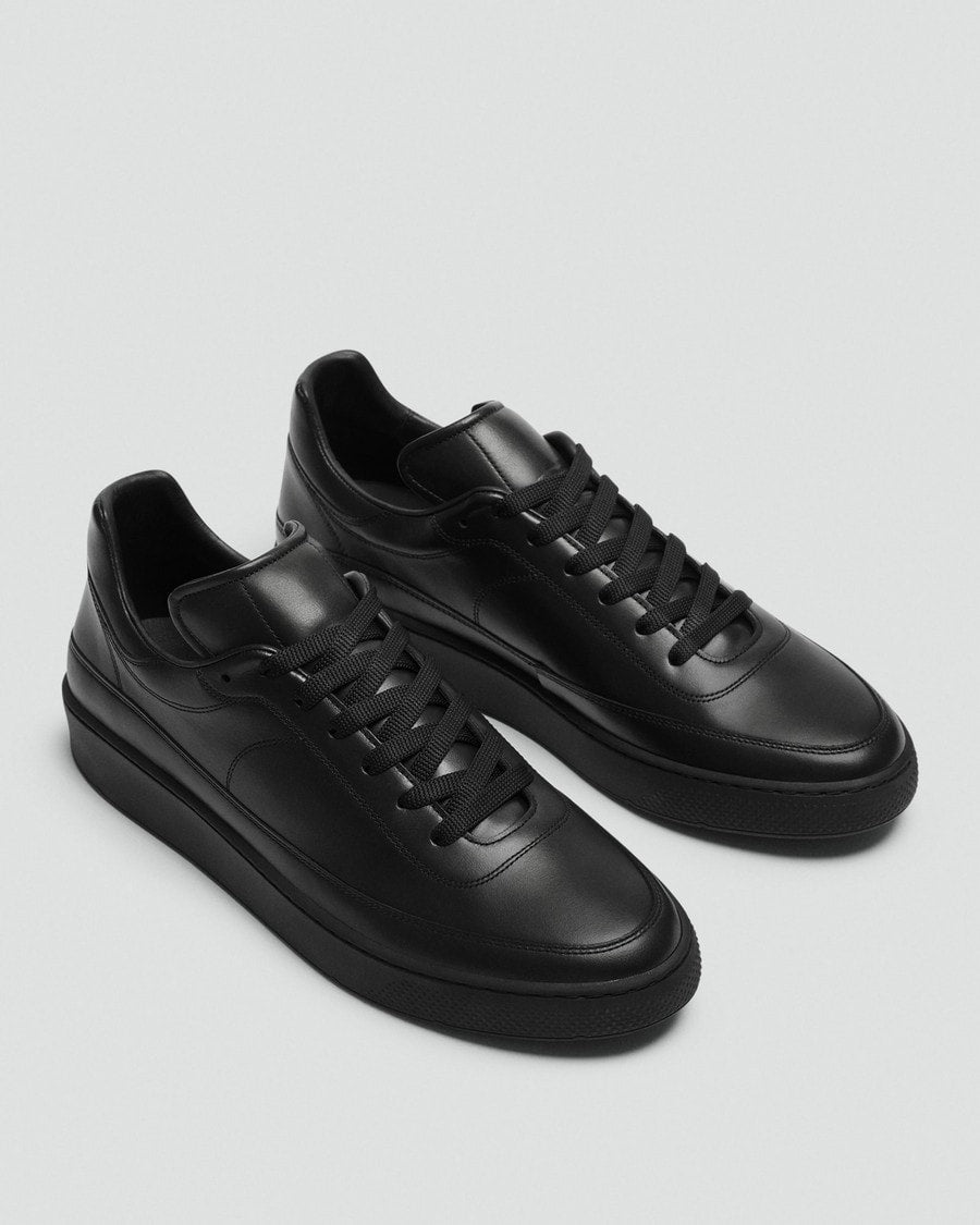 Sneaker in Leather