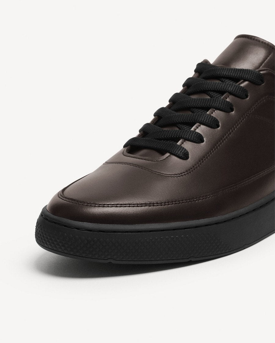 Sneaker in Leather