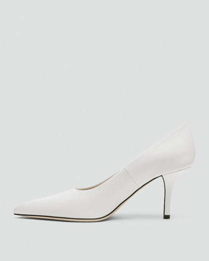 Pointed-Toe Pump in Leather