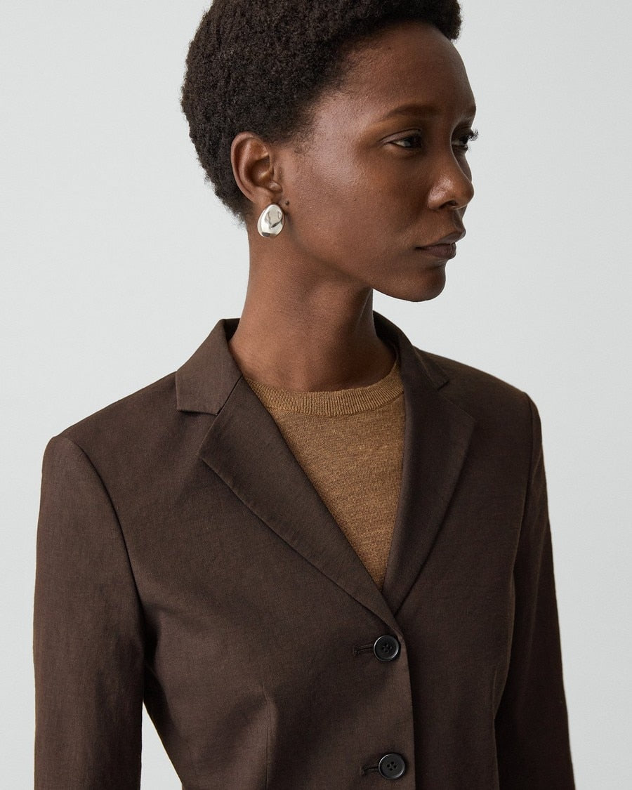 Shrunken Three-Button Blazer in Good Linen