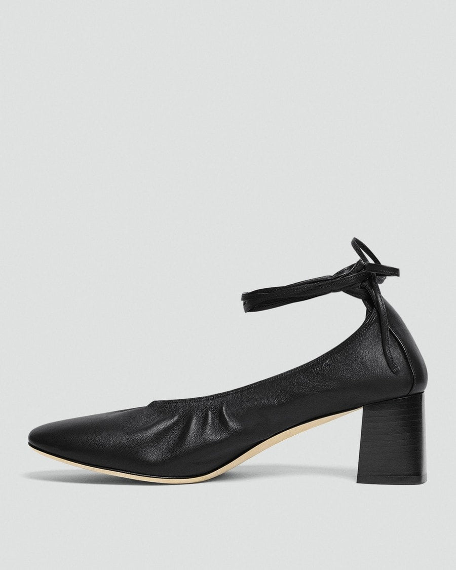Ruched Pump in Smooth Leather