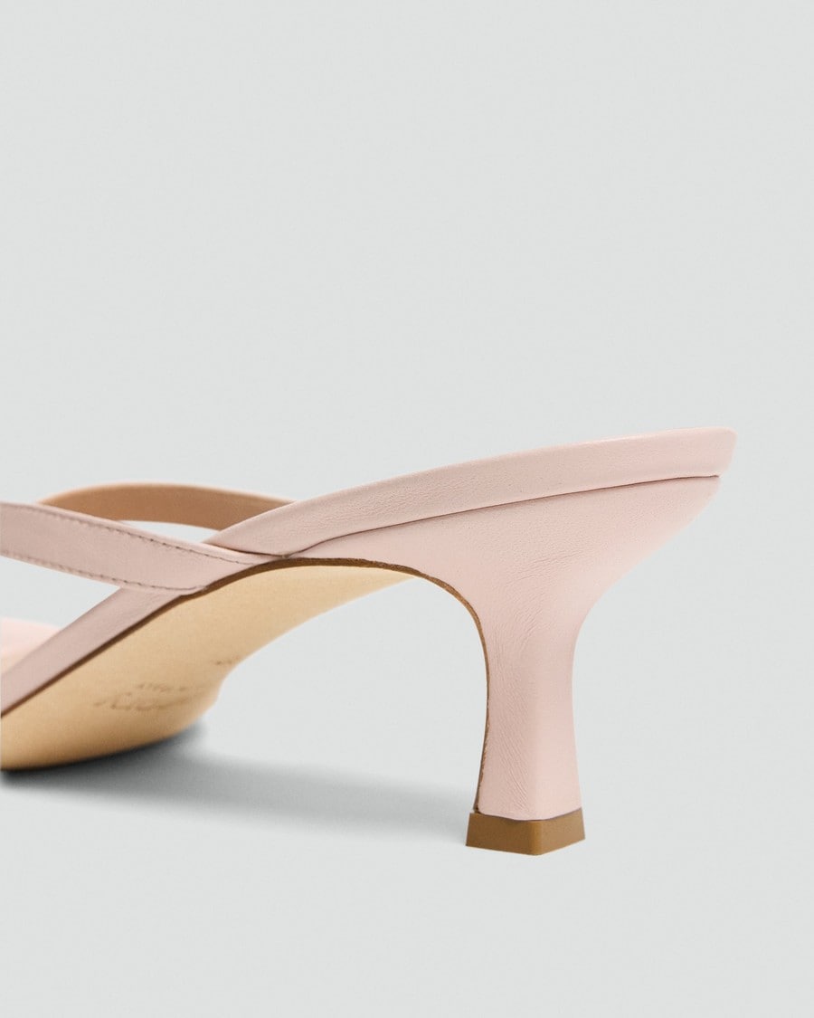 Thong Sandal in Leather