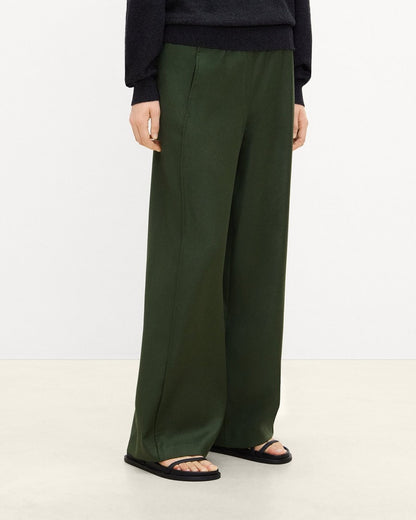 Relaxed Pull-On Pant in Sleek Flannel
