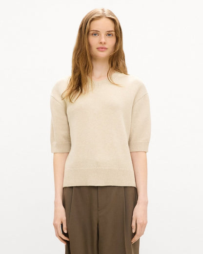 Cropped V-Neck Tee in Cashmere
