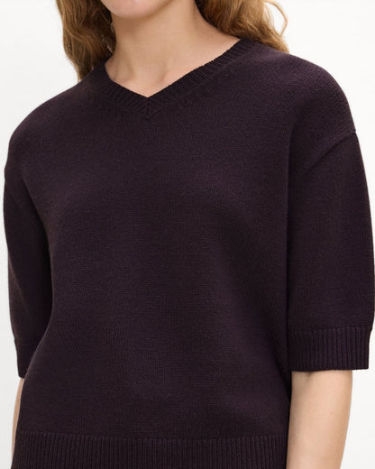 Cropped V-Neck Tee in Cashmere