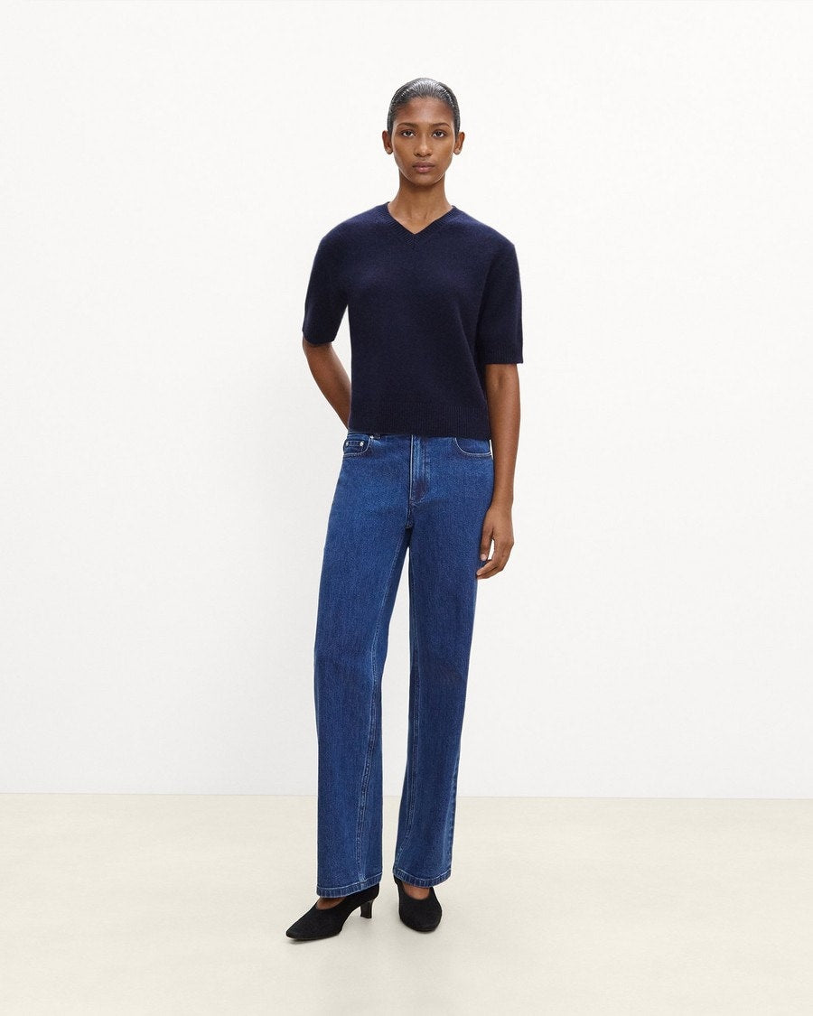 Cropped V-Neck Tee in Cashmere