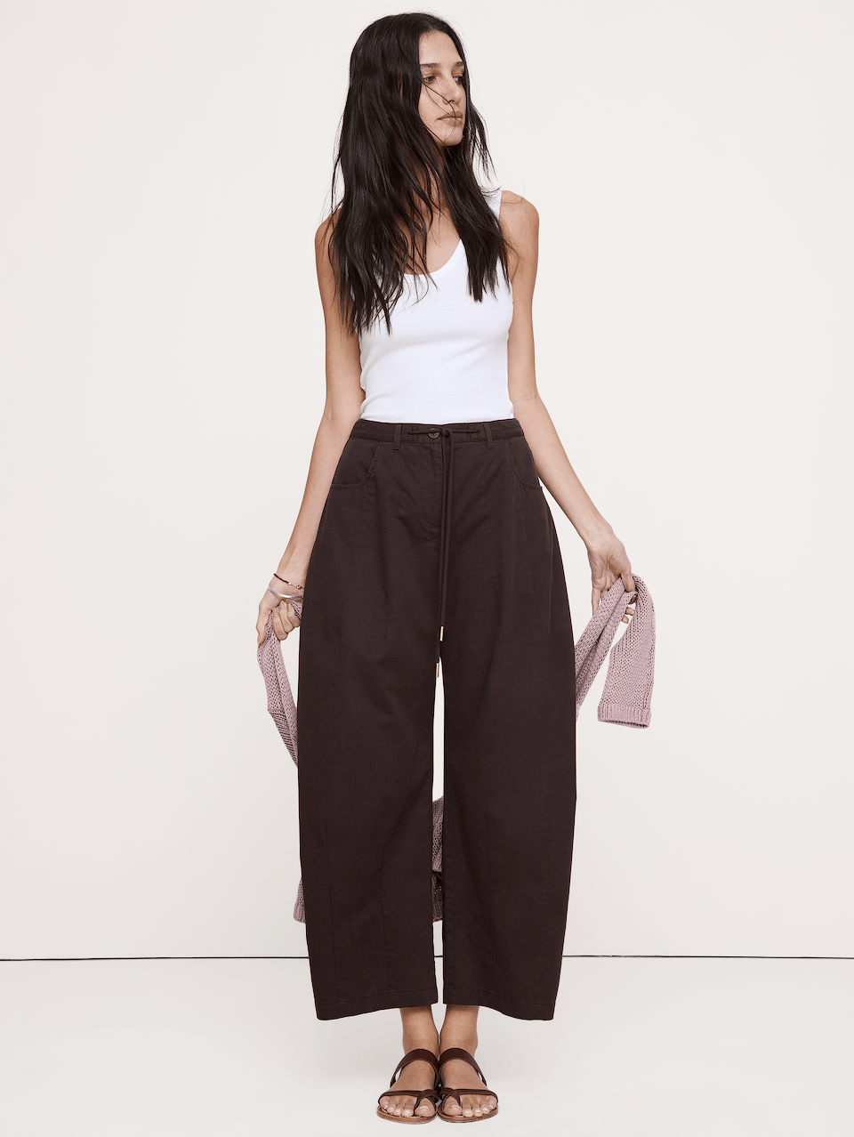Mid-Rise Barrel Cotton Poplin Pant - Chocolate Brown