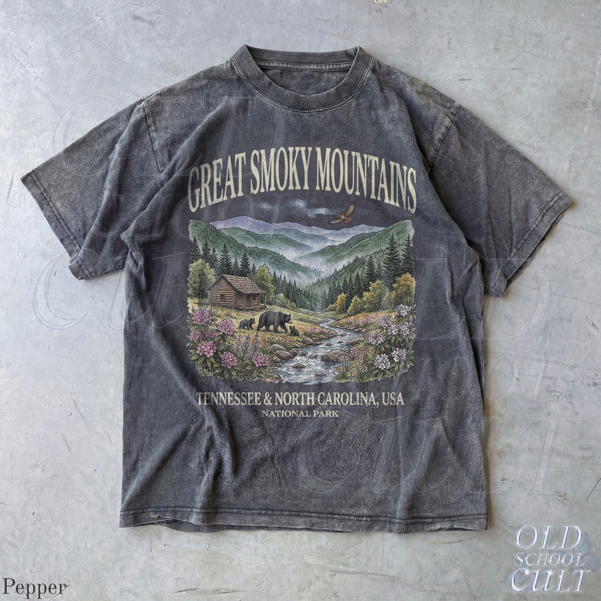 Great Smoky Mountains National Park Vintage 90s Graphic Shirt, Retro Comfort Colors®Mountain Cabin Bear USA Nostalgia Unisex Tee Pepper