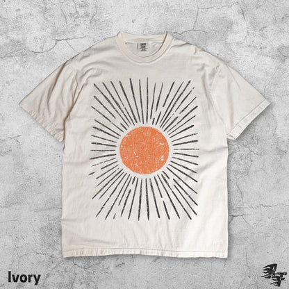Boho Sun T-Shirt, Retro Celestial Sky Tee, Vintage Hippie Festival Top, Groovy Minimalist Summer Nature Lover Gift Shirt Ivory