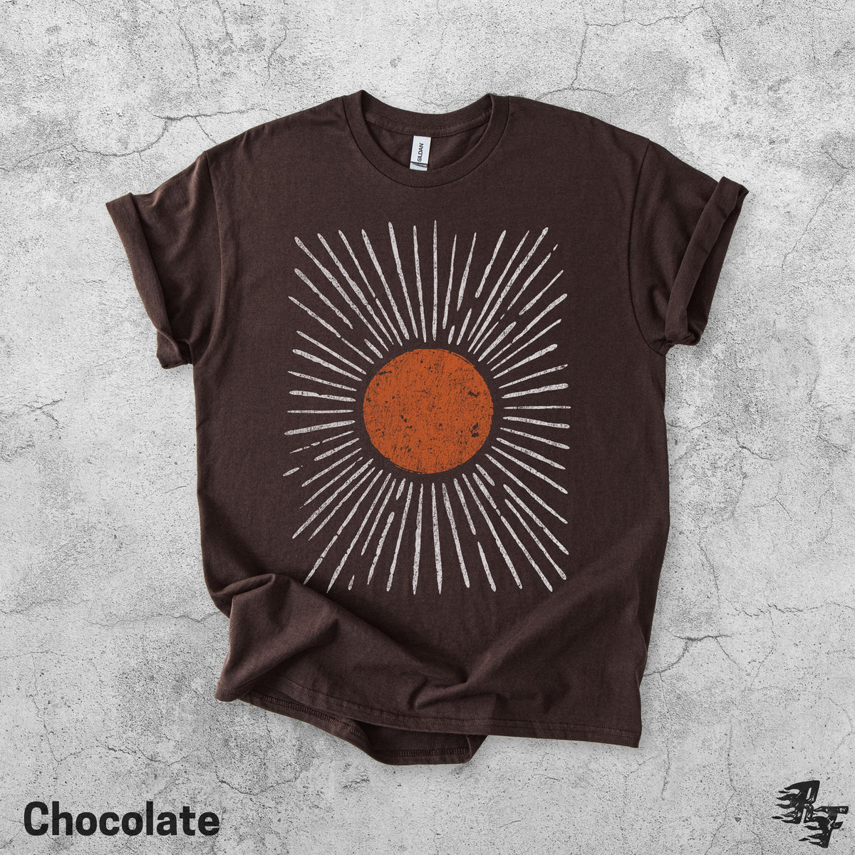 Boho Sun T-Shirt, Retro Celestial Sky Tee, Vintage Hippie Festival Top, Groovy Minimalist Summer Nature Lover Gift Shirt Chocolate