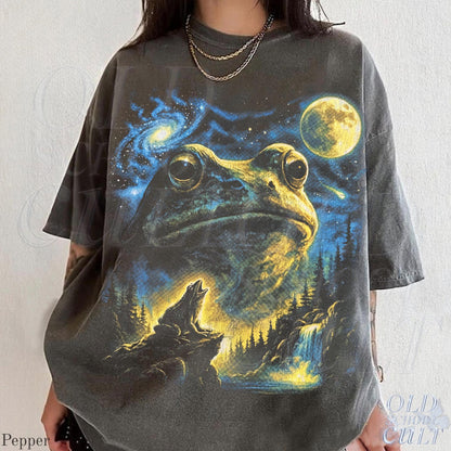 Vintage Frog 90s T Shirt, Cosmic Moon Graphic Tee, Washed Black Nature Shirt, Space Frog Gift, Mystical Forest Animal Art Tee Pepper