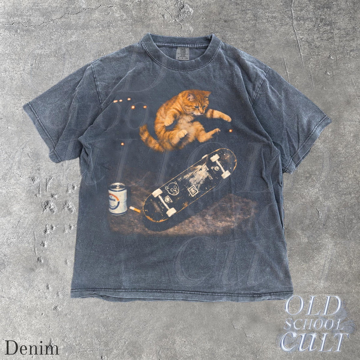 Skateboarding Cat Graphic T Shirt, Vintage Cats Skate Tee, Retro Streetwear Shirts, Funny Kitten Top, Unisex Oversized Cool Beer Tshirt