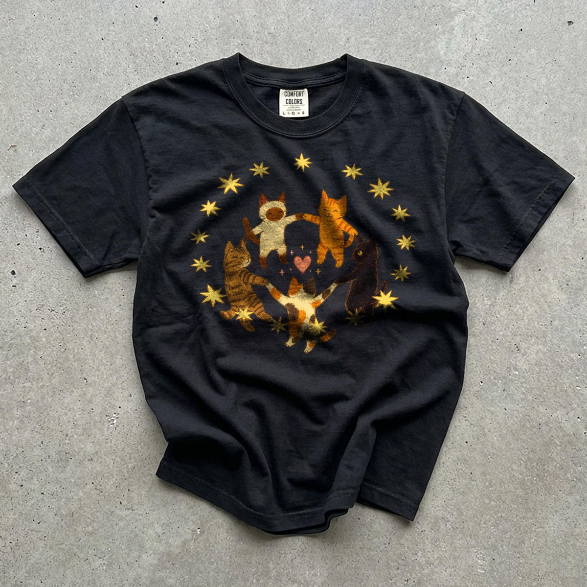 Comfort Colors Dancing Cats T-Shirt, Cat Lover Shirt, Retro 70s Vibe, Gift for Cat Mom