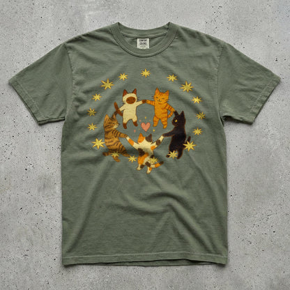Comfort Colors Dancing Cats T-Shirt, Cat Lover Shirt, Retro 70s Vibe, Gift for Cat Mom