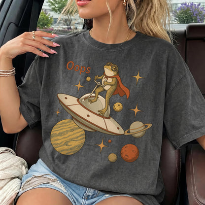 Retro Space Frog UFO Graphic Tee, Weirdcore Sci-Fi Apparel