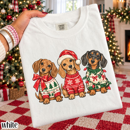 Christmas Dachshund Comfort Colors® Shirt Holiday Dog T-shirt Retro Holiday Weiner Dog Aesthetic Tee Cute Animal Lover Xmas Tshirt