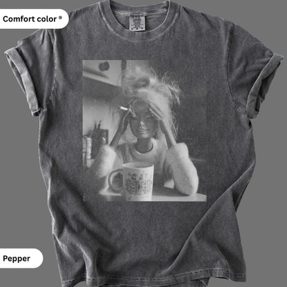 Vintage 90s Doll Face Meme Graphic T-Shirts Smoking GTFO Mug Distressed Funny